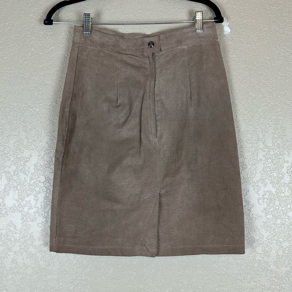 Vintage light brown suede leather skirt - Picture 2 of 4